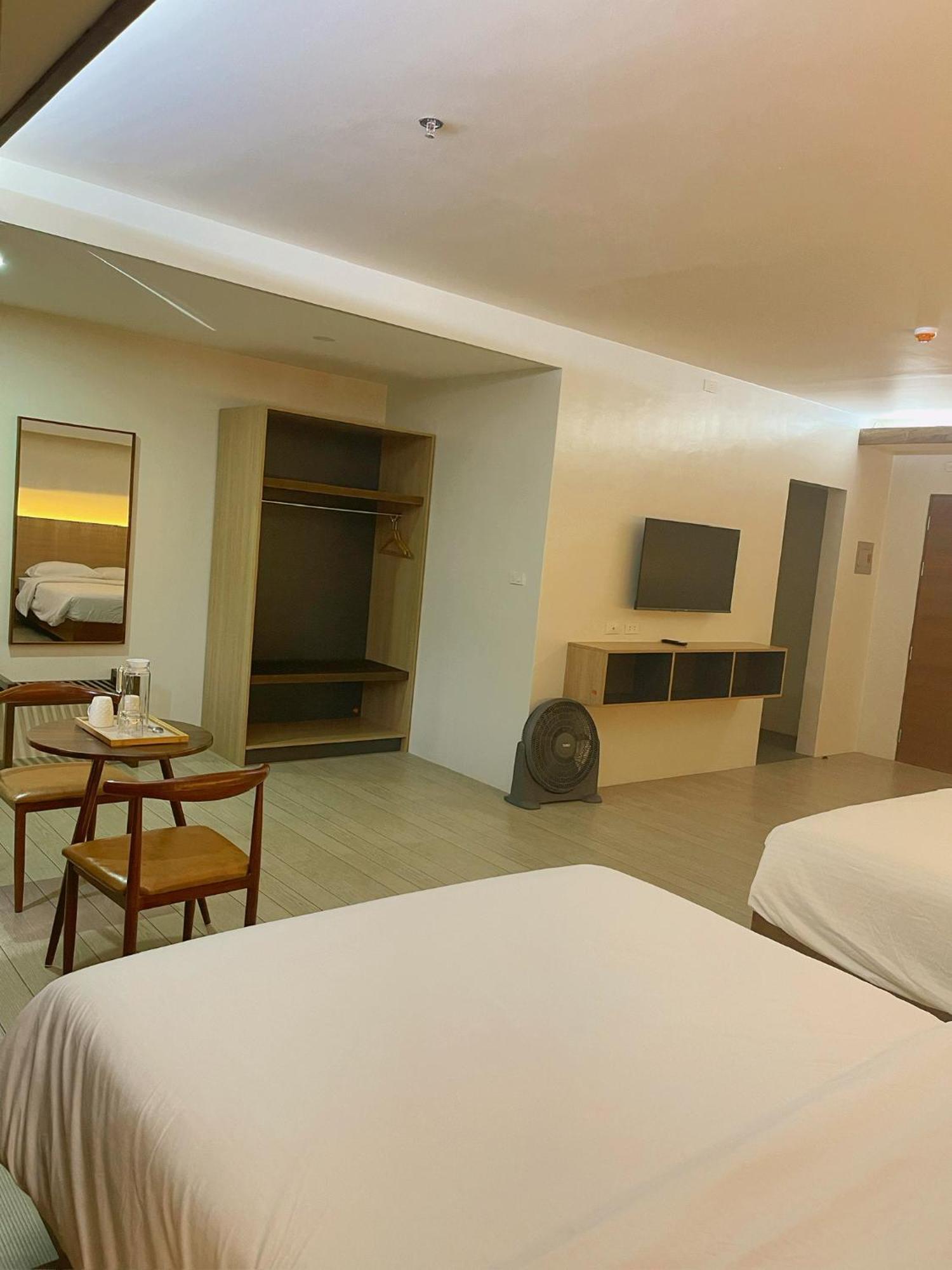 Soleo Inn Baguio City Bagian luar foto
